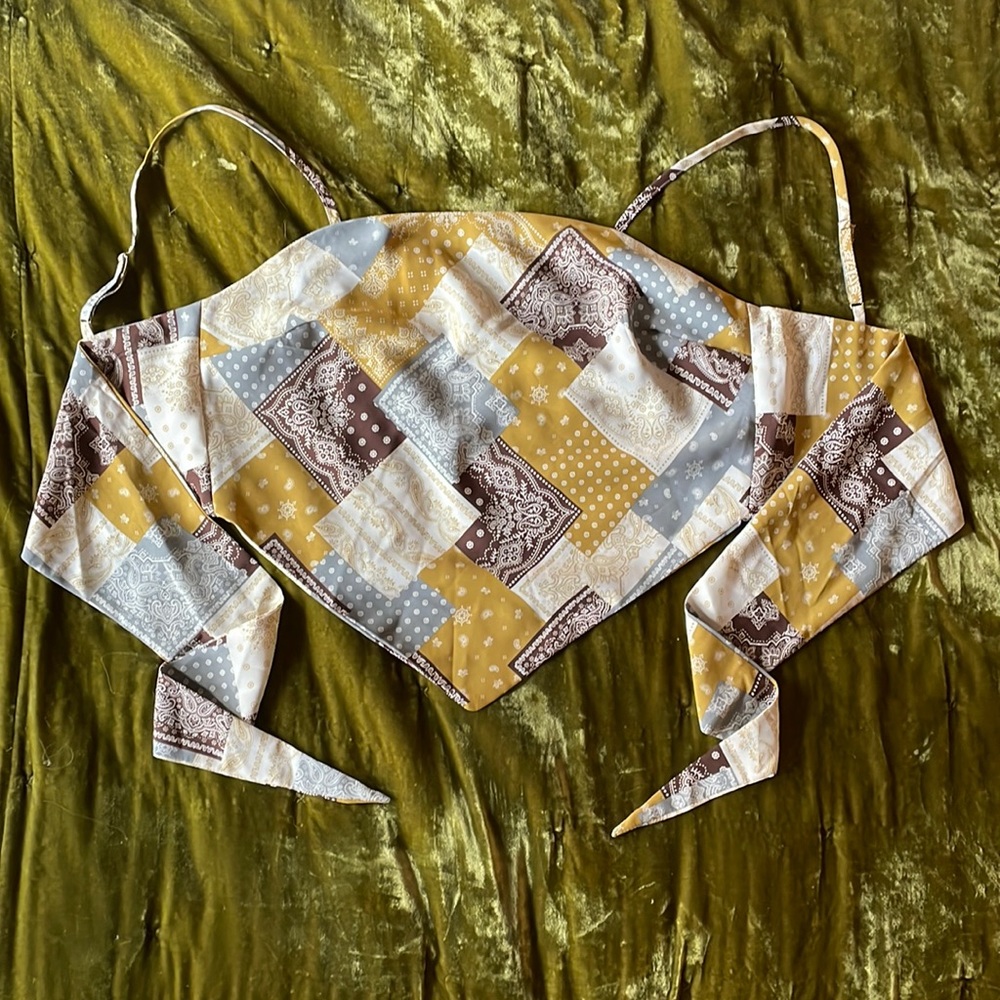 COZY FOX FAUX SCARF SHIRT!!